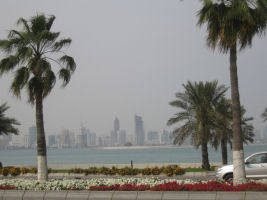 Die Promenade um die Bucht von Doha