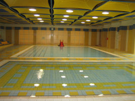 Ellis Pool wo sie ihr Kinder trainiert
